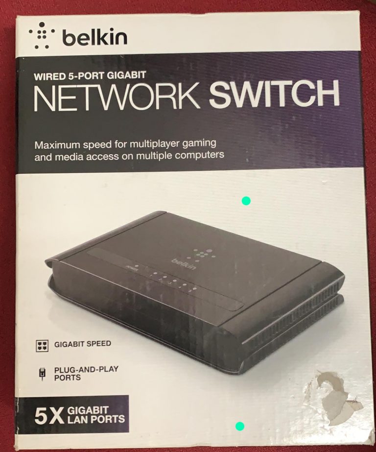 Switch Belkin 5 Puertos Gigabit color Negro.