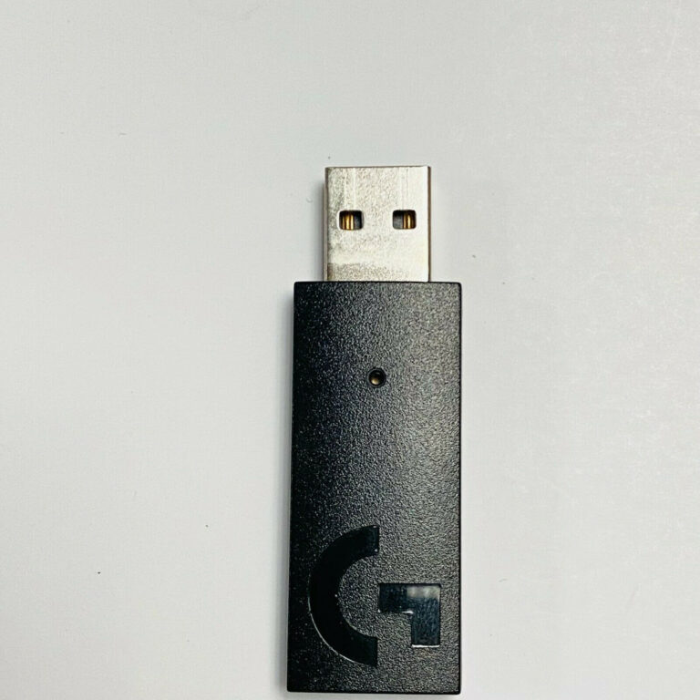 Receptor original USB Logitech 2,4 GHz para Logitech G935 Usado