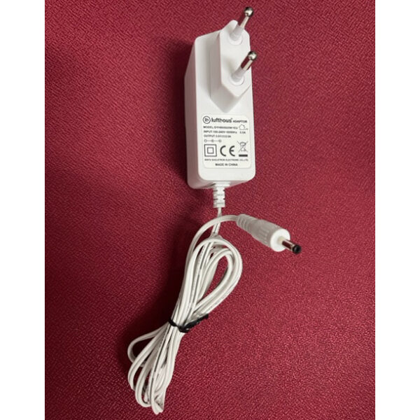 Cargador Original para portátil Lufthous 5V 2.5A.