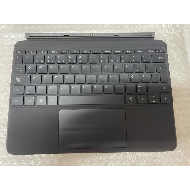 Microsoft Surface Go Cover color negro Usado **Desgastes del uso, versión en Portugués**