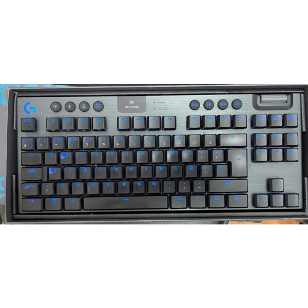 Teclado Gaming Logitech G915 LIGHTSPEED TKL Usado **Tiene teclas borradas W-A-D** - Imagen 2