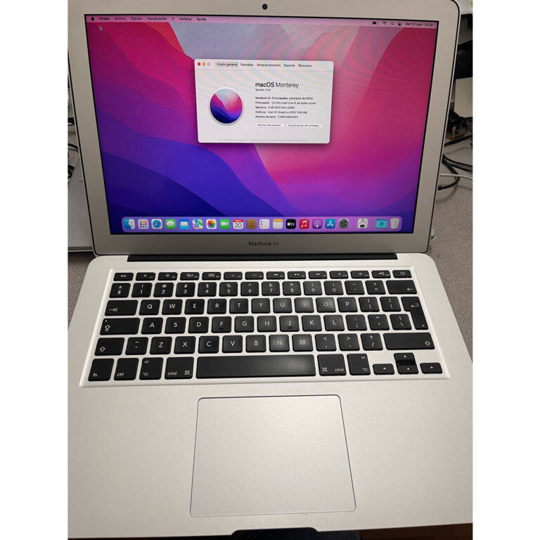Macbook Air A1466 Core i7 2.2Ghz 8GB RAM SSD 256GB 2015 Usado Ingles **Batería al 99%-269 ciclos.Teclado en Ingles. Sin embalaje original**
