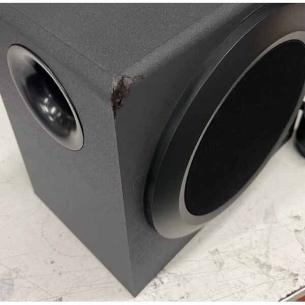 Logitech Z333 Sistema de Altavoces con subwoofer Usado *Tiene un golpe*