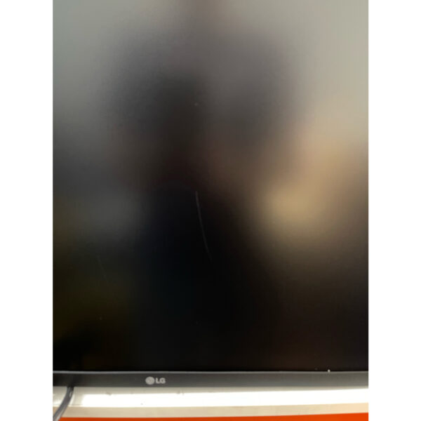 Monitor LG 27MP60G-B 27'' IPS FullHD FreeSync Usado **Pantalla rayada** - Imagen 2