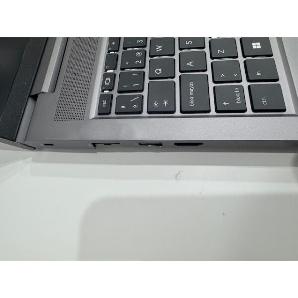 Portátil HP ZBook Studio G10 16" i7-13700H/32GB/1TB SSD/RTX 4070 *Golpe esquina* - Imagen 8