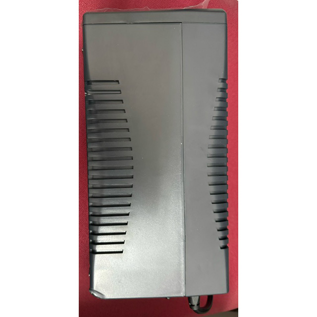 SAI Riello UPS Linea Interactiva 800VA 360 W 4 salidas AC **Tiene un golpe** - Imagen 3