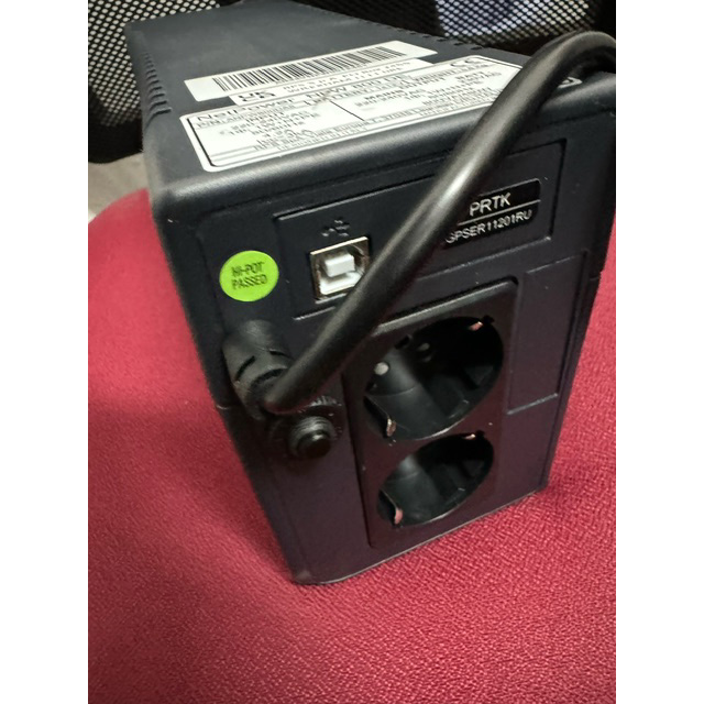 SAI Riello UPS Linea Interactiva 800VA 360 W 4 salidas AC **Tiene un golpe** - Imagen 5