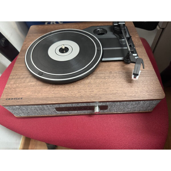 Tocadiscos Crosley CR7020A-GY Aria Bluetooth de 3 velocidades gris Usado * - Imagen 2