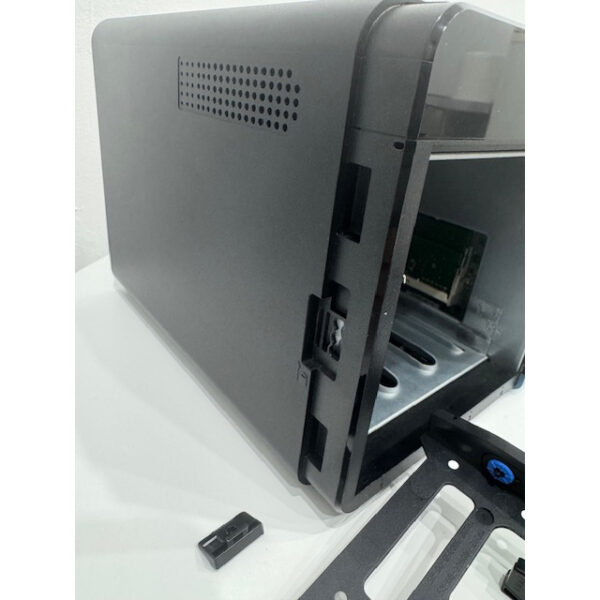 Servidor NAS Qnap TS-453B 4 GB Intel Celeron J3455 QuadCore Usado *Solo 2 guías* - Imagen 2