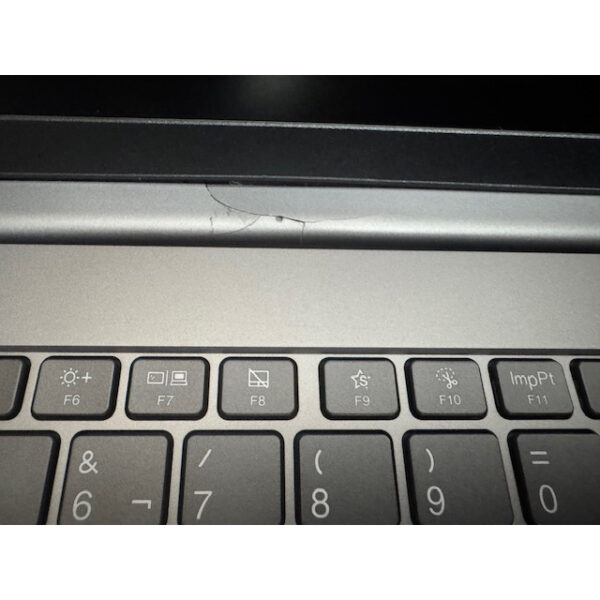 Lenovo ThinkBook G7 AMD Ryzen 5 7535HS 16" 16 GB/512 GB/W11 Pro Gris Usado * - Imagen 2