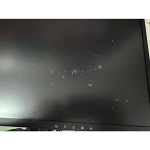 Monitor V7 L238E 23.8" LED IPS FullHD Usado **Tiene la pantalla marcada**