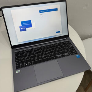 Samsung Galaxy Book4 15,6" NP754XGK-KG2ES Intel Core 5 120U/16GB/512GBSSD *