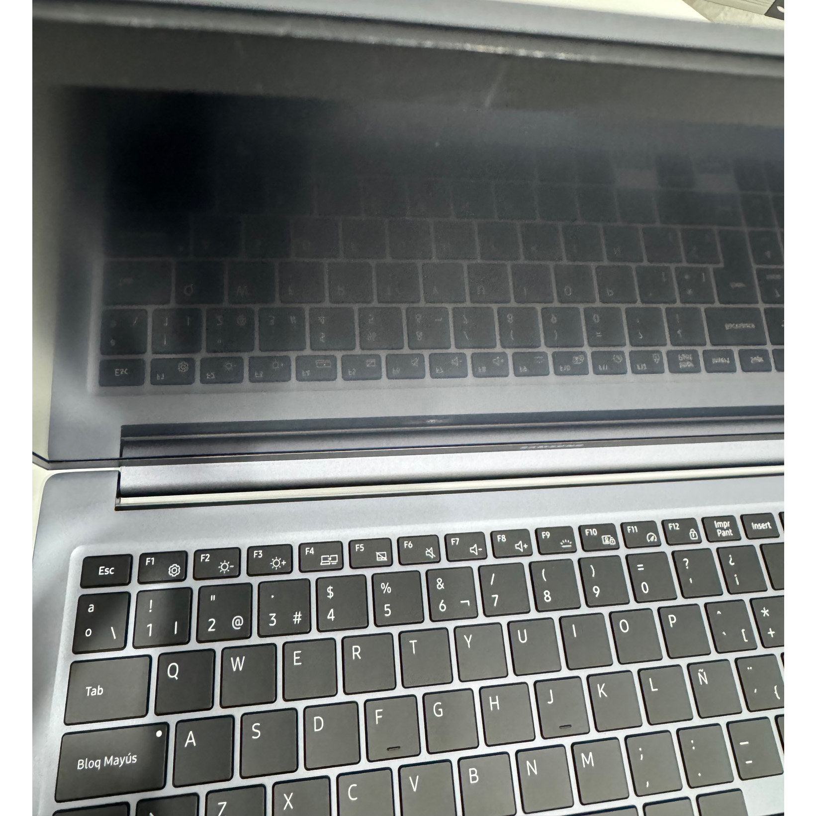 Samsung Galaxy Book4 15,6" NP754XGK-KG2ES Intel Core 5 120U/16GB/512GBSSD * - Imagen 5