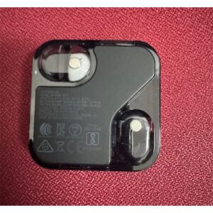 Auriculares Bluetooth Nothing Ear 2024 Usados *Uno de los auriculares es blanco*