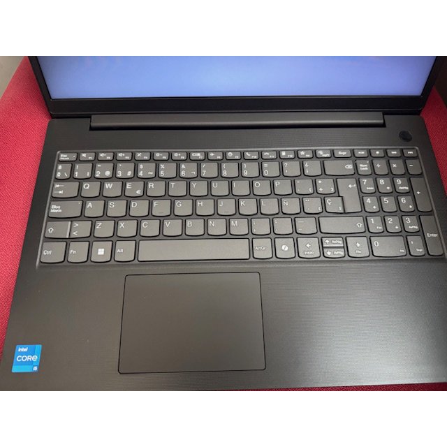 Portátil Lenovo V15 G5 15,6" Intel Core i5-13420H 8GB/512GB/W11 Pro Usado* - Imagen 6