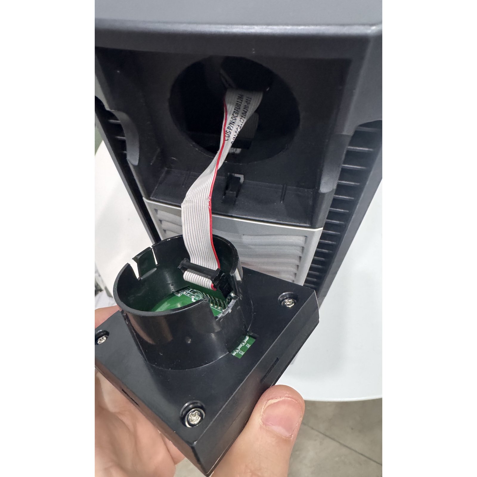 SAI Riello Sentinel Dual SDU4000 4000va Usado **Tiene un golpe en el frontal** - Imagen 5