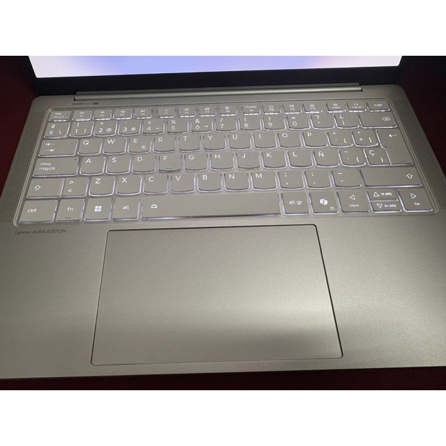 Portátil Lenovo Yoga Slim 7 14ILL10 14" Intel Core Ultra 7 258V 32GB/1TB SSD * - Imagen 4